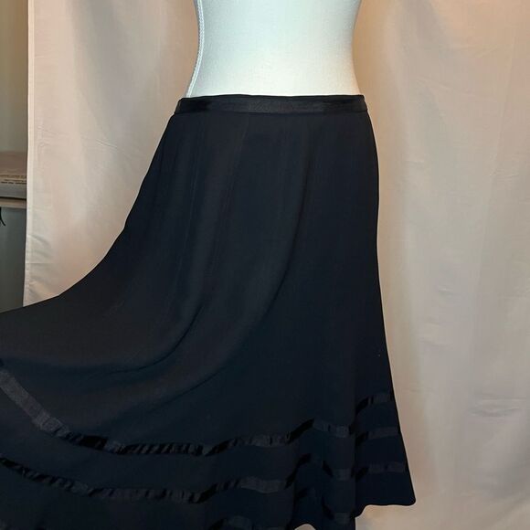 ⭐️ Black Laura skirt size 6 - Picture 7 of 11